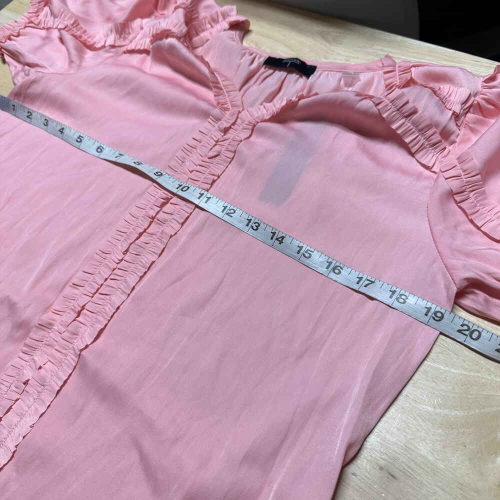 T Tahari Ruffled Blouse Pink Wind Women's Size X-Small New With Tags - Picture 9 of 10
